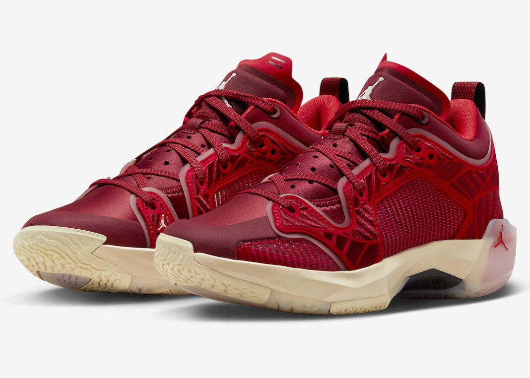 Air Jordan 37 Low,WMNS,Team Re  全新 AJ37 Low 官图曝光！网友：这配色没的说！