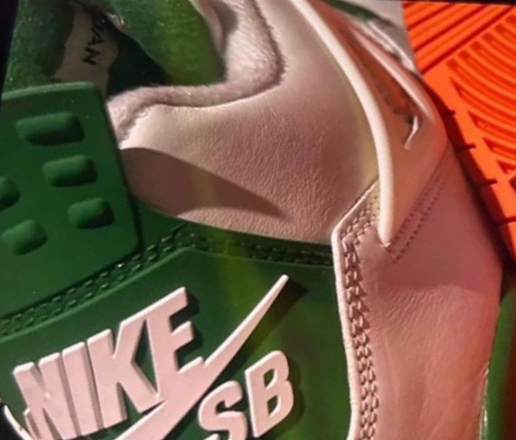 Nike,SB,Air Jordan 4,Pine Gree  实物首次曝光！Nike SB x AJ4 发售日期确定！