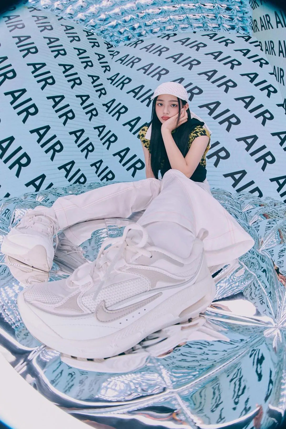 Nike,Air Max,NewJeans  人气女团最新 LookBook 曝光！上脚 Air Max 秀球鞋美腿！