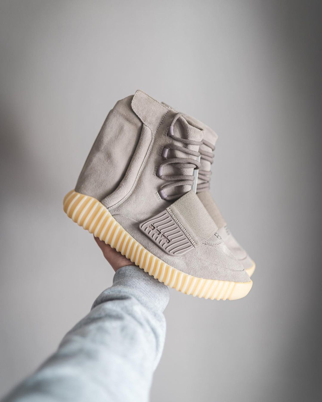 adidas,Yeezy Boost,750,Sample  大的要来了？！Yeezy 750 新图泄露！