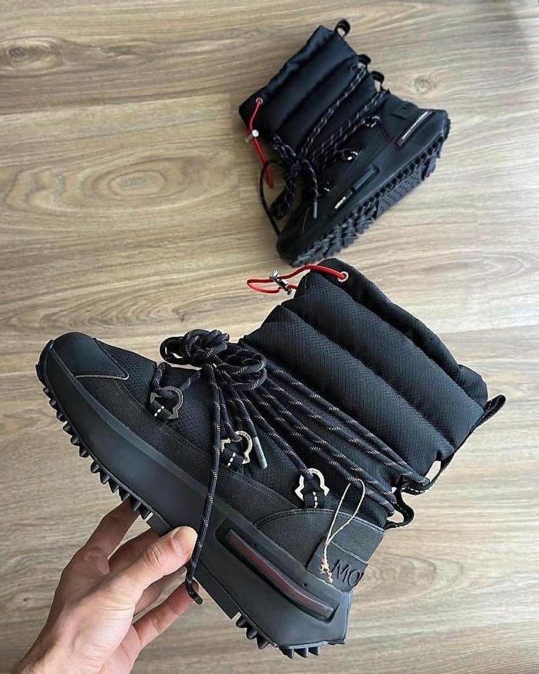 三,叶草,Moncler,新鞋,终于,曝光,这双,也太,「,  三叶草 x Moncler 新鞋终于曝光！这双也太「怪」了吧！