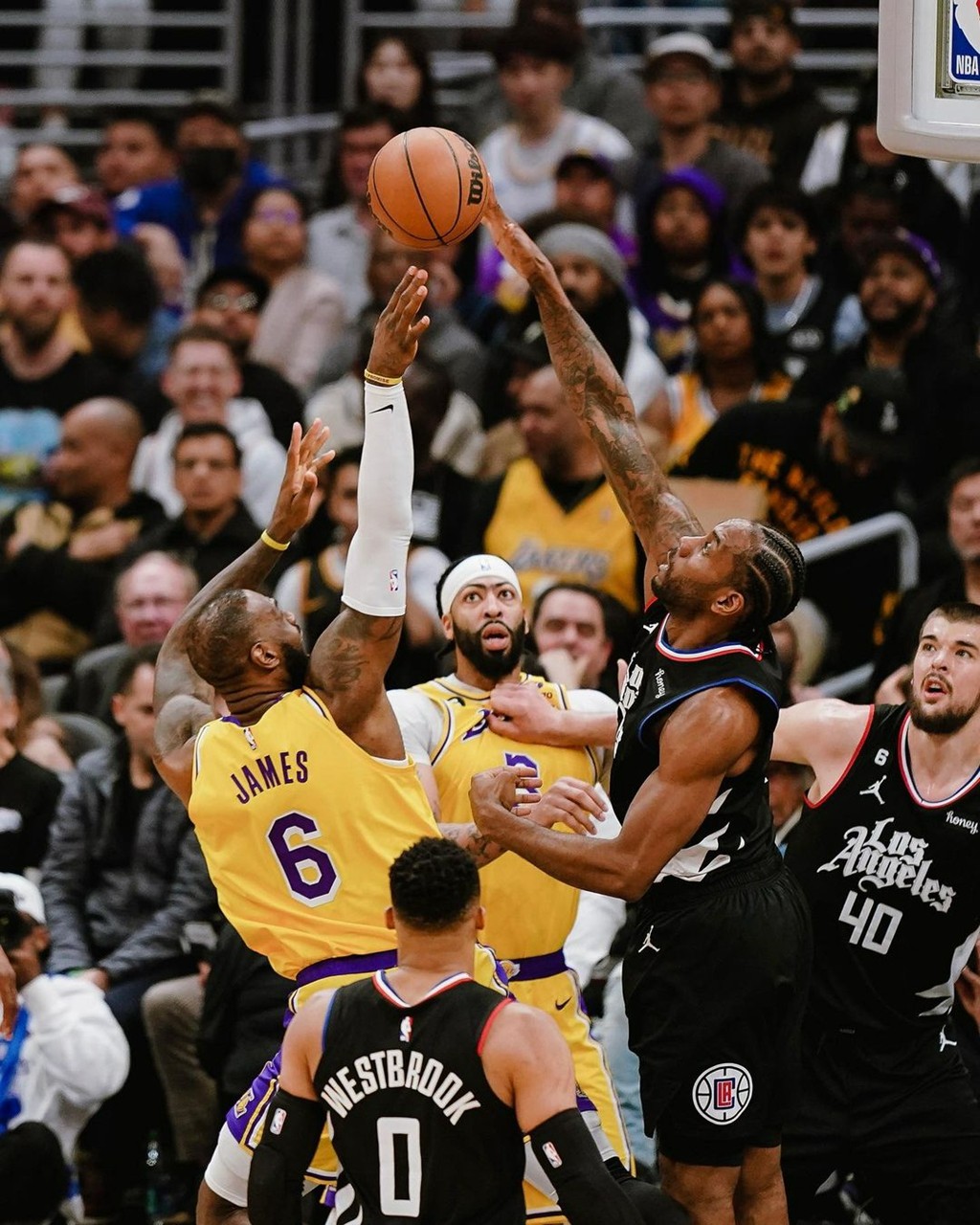 NBA,詹姆斯,德罗赞,东契奇,库里,UA,Nike,Air   本周 NBA 上脚！鞋王回归上脚「隐藏」科比战靴！