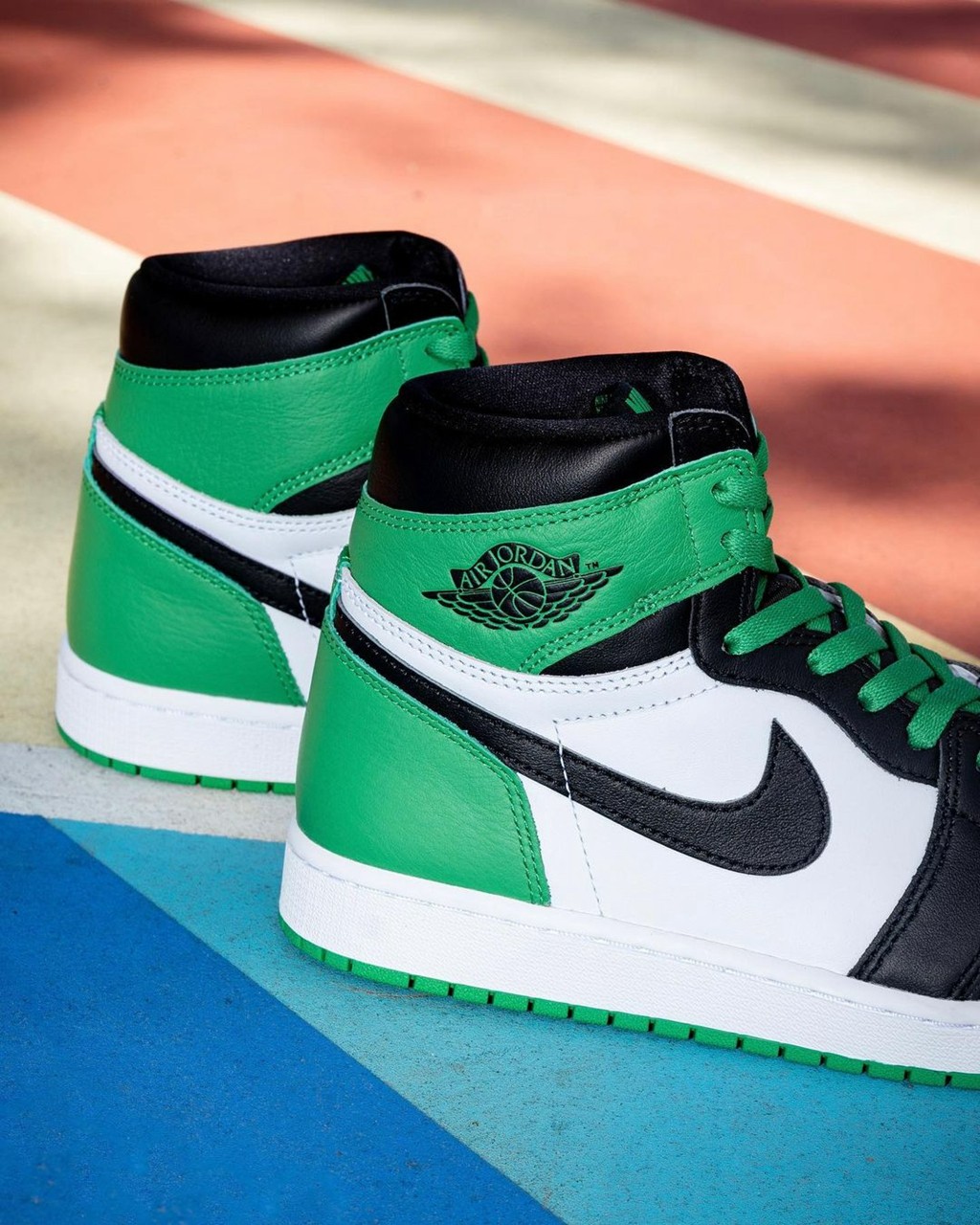 Air Jordan 1 High OG,Lucky Gre  本周末登场！「黑绿脚趾」AJ1 国区 SNKRS 上架！