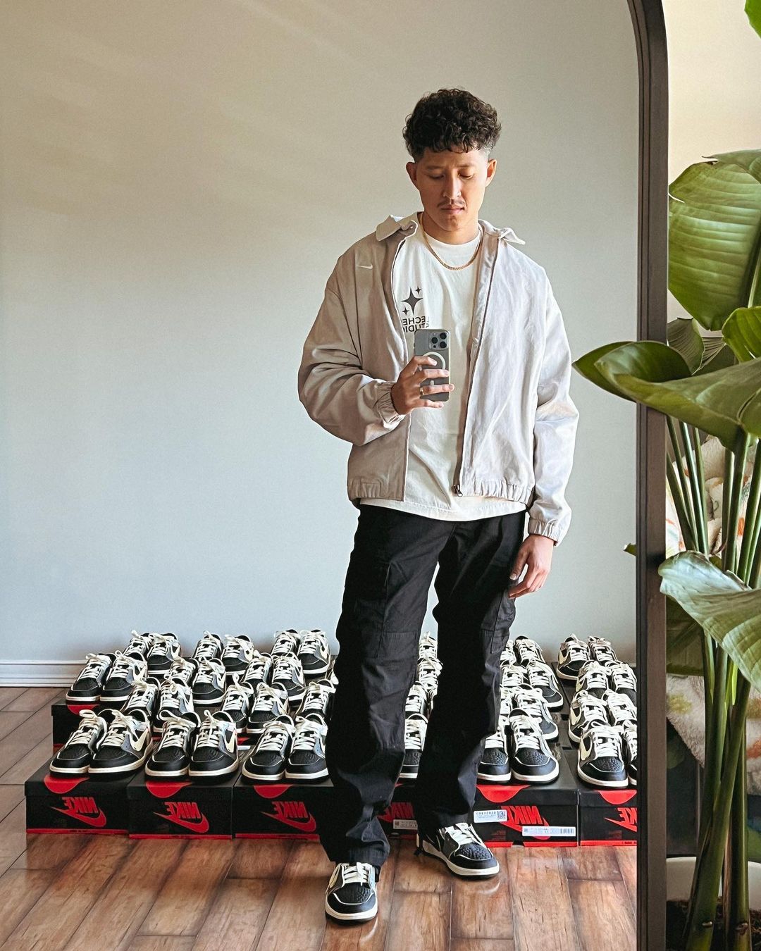 鞋面,材质,够,特殊,「,解构,」,AJ1,有,内,味儿,  鞋面材质够特殊！「解构」AJ1 有 OW 内味儿了！