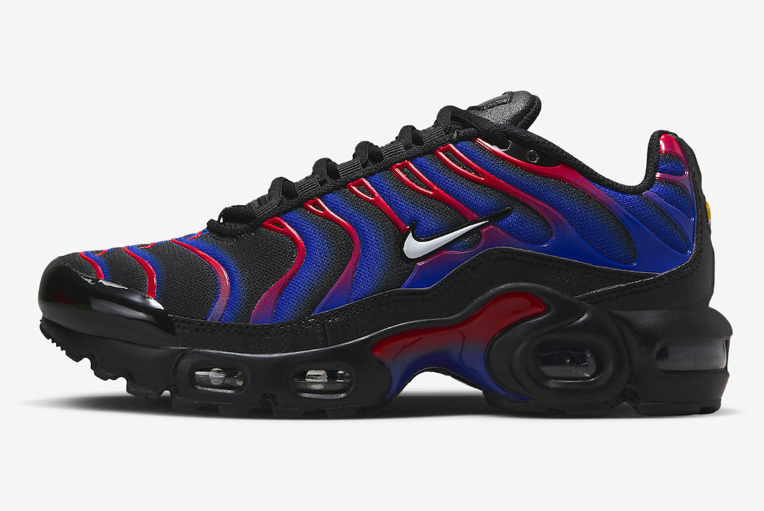 Nike,Air Max Plus GS,Spider-Ma  致敬「蜘蛛侠」配色！全新 Air Max Plus 官图曝光！