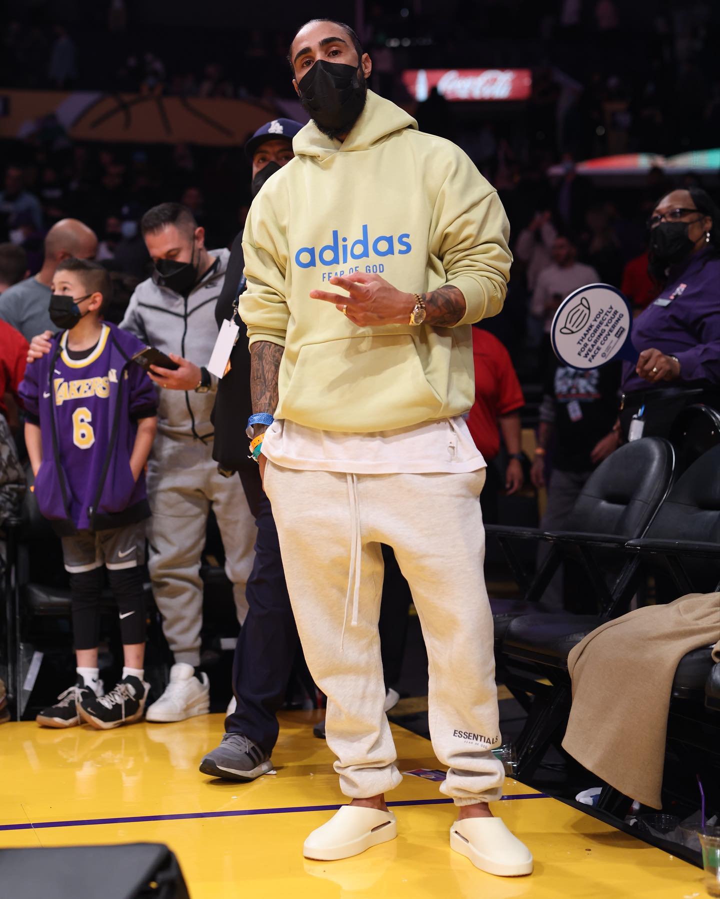 Fear of God,adidas  突发！「FOG x 阿迪」联名鞋终于曝光！你打几分？