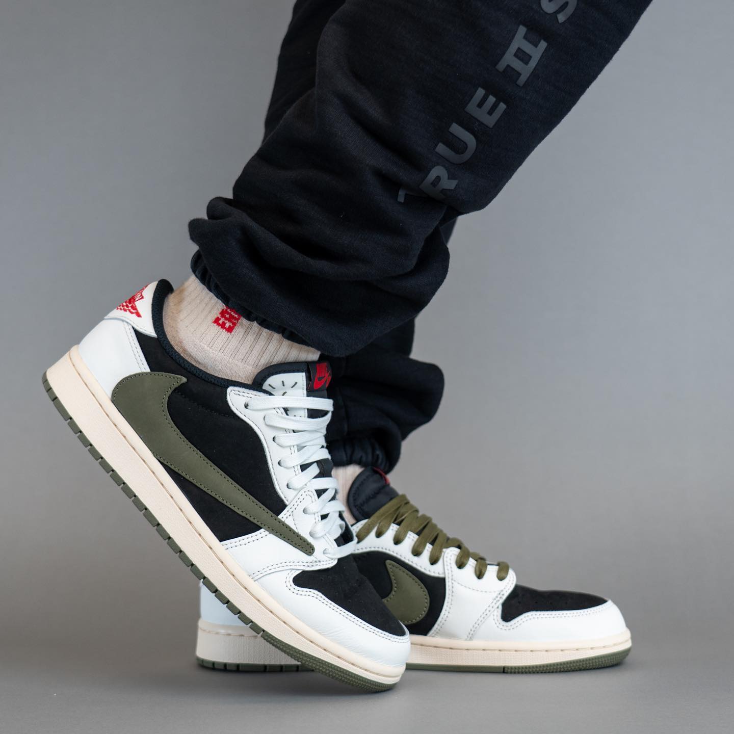 Olive,Air Jordan 1,Jordan Bran  发售倒计时！TS x AJ1「最后一钩」终于要来了！