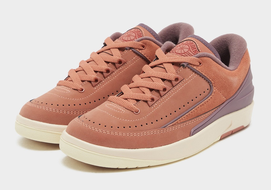 AJ,AJ2.Air Jordan 2 Low,Sky J  低饱和复古造型！全新配色 AJ2 首次泄露！