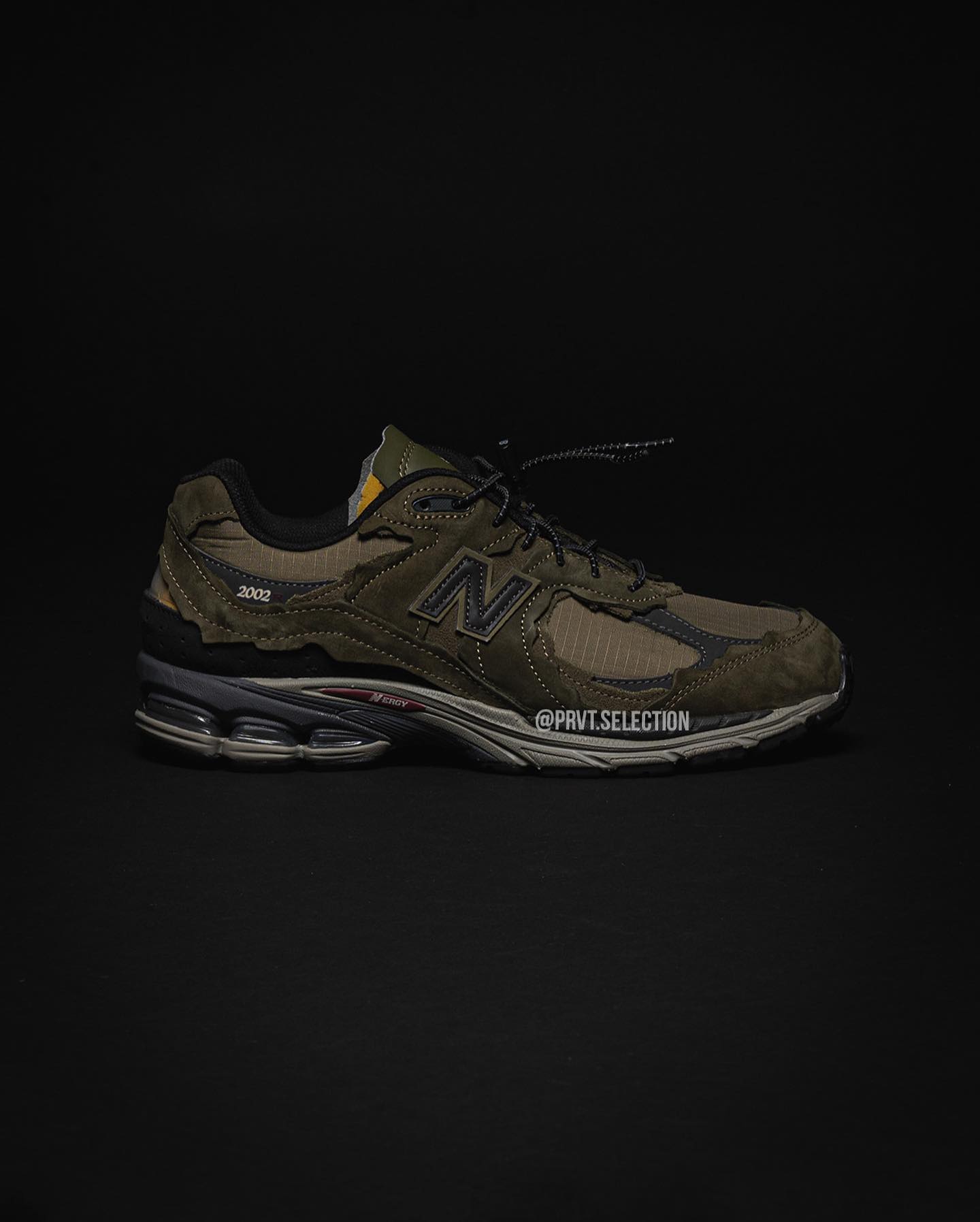 New Balance 2002R,Olive,M2002R  每次市价都不低！NB「黑马」鞋型又来了！