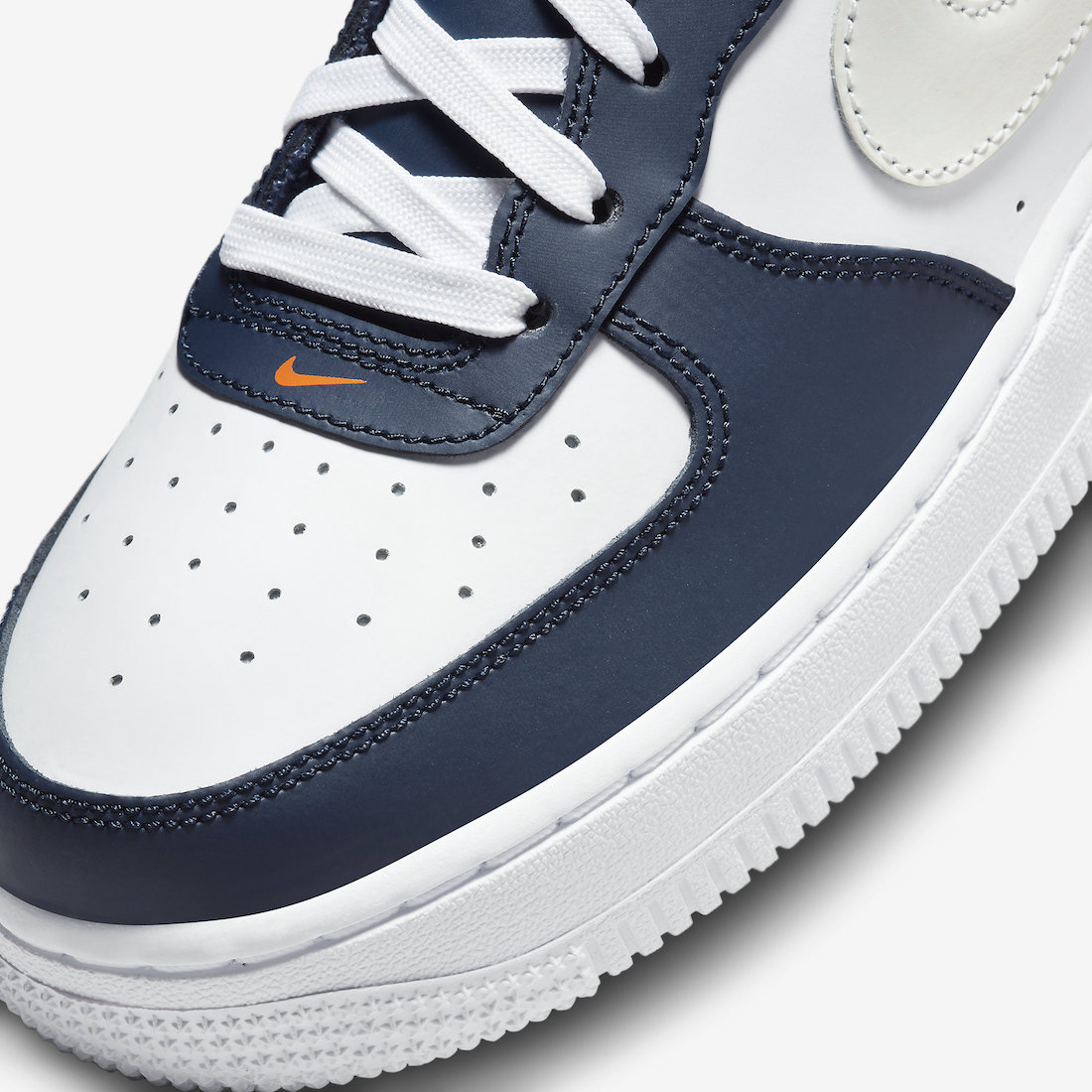 Nike,Air Force 1 Low GS,UV Col  老活儿新整！会变色的 Air Force 1 Low 即将发售！