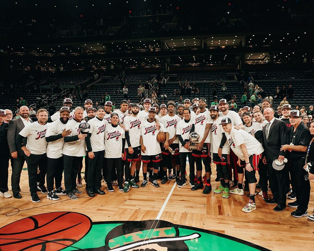 NBA,詹姆斯,德罗赞,东契奇,库里,UA,Nike,Air  一黑到底！热火挺进总决赛！球鞋合集来了！