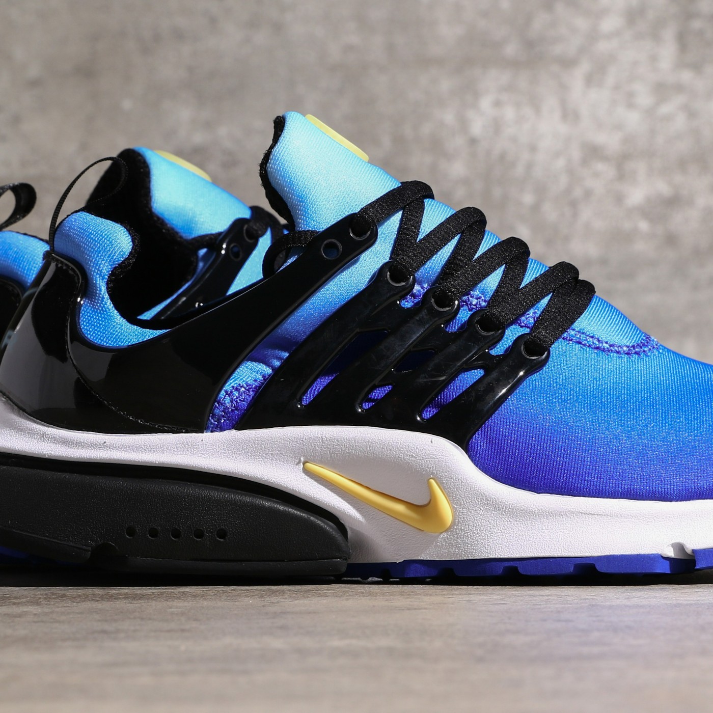 夏天,还得,是,这双,Nike,新,「,黑蓝,」,看着,就,  夏天还得是这双 Nike！新「黑蓝」看着就凉快！