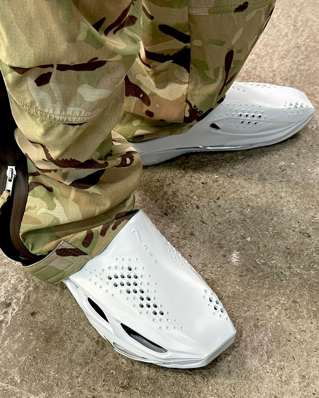 Jordan,Nike,adidas,清单  拒绝撞鞋！今年最新「潮流拖鞋」推荐！阿迪彻底杀疯了 …
