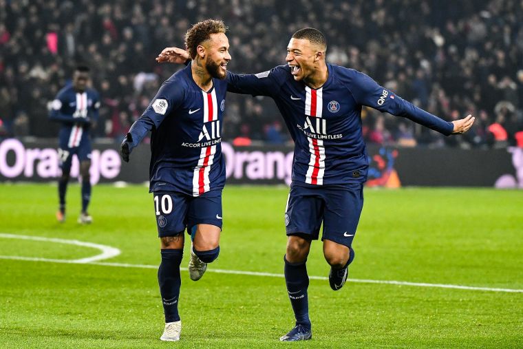 Paris Saint-Germain  限量 1970 件！巴黎联名球衣居然还有额外购买权！