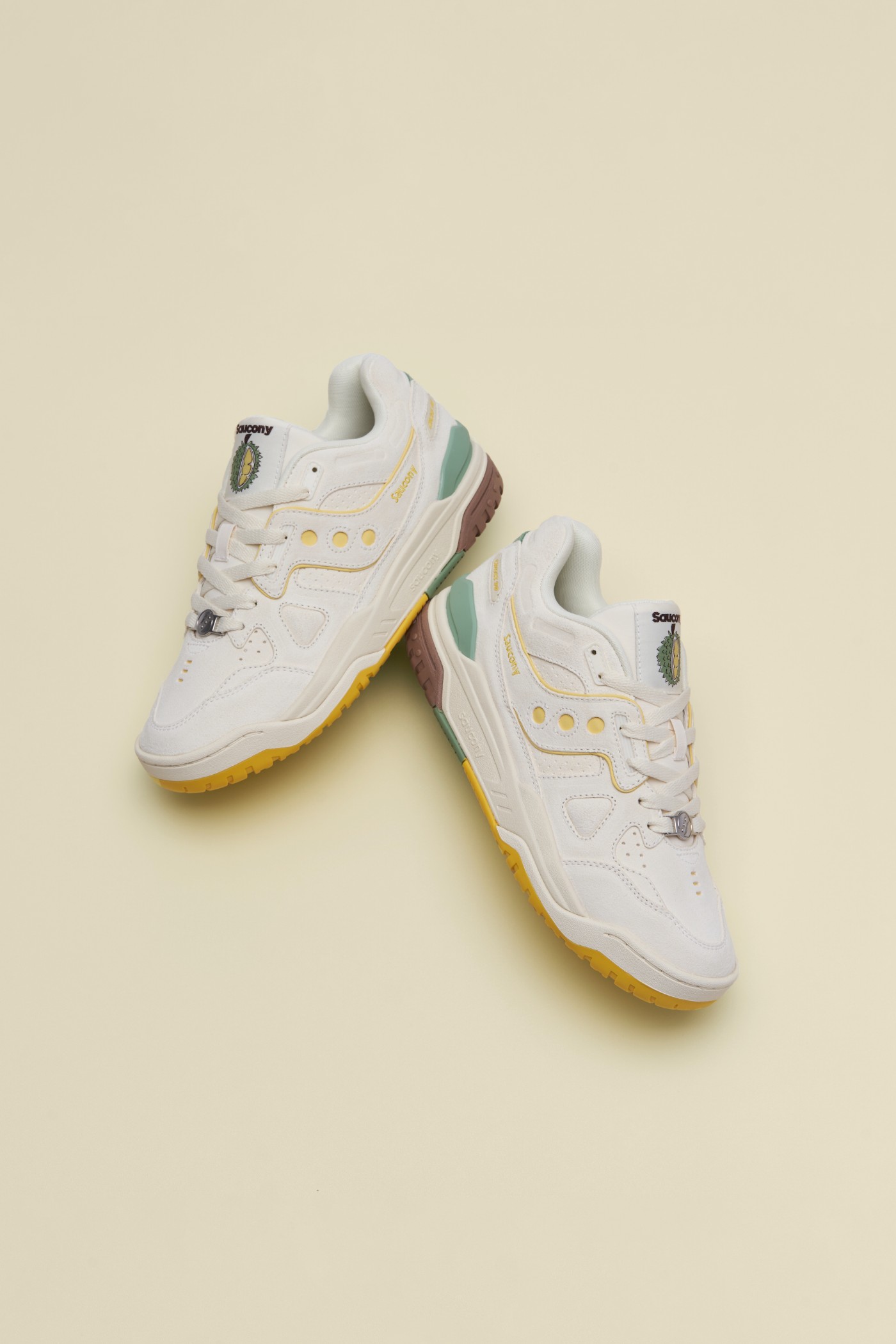 Saucony,Cross 90,Shadow 5000X  味儿最足的复古跑鞋！Saucony 「怪甜榴莲」系列来袭！