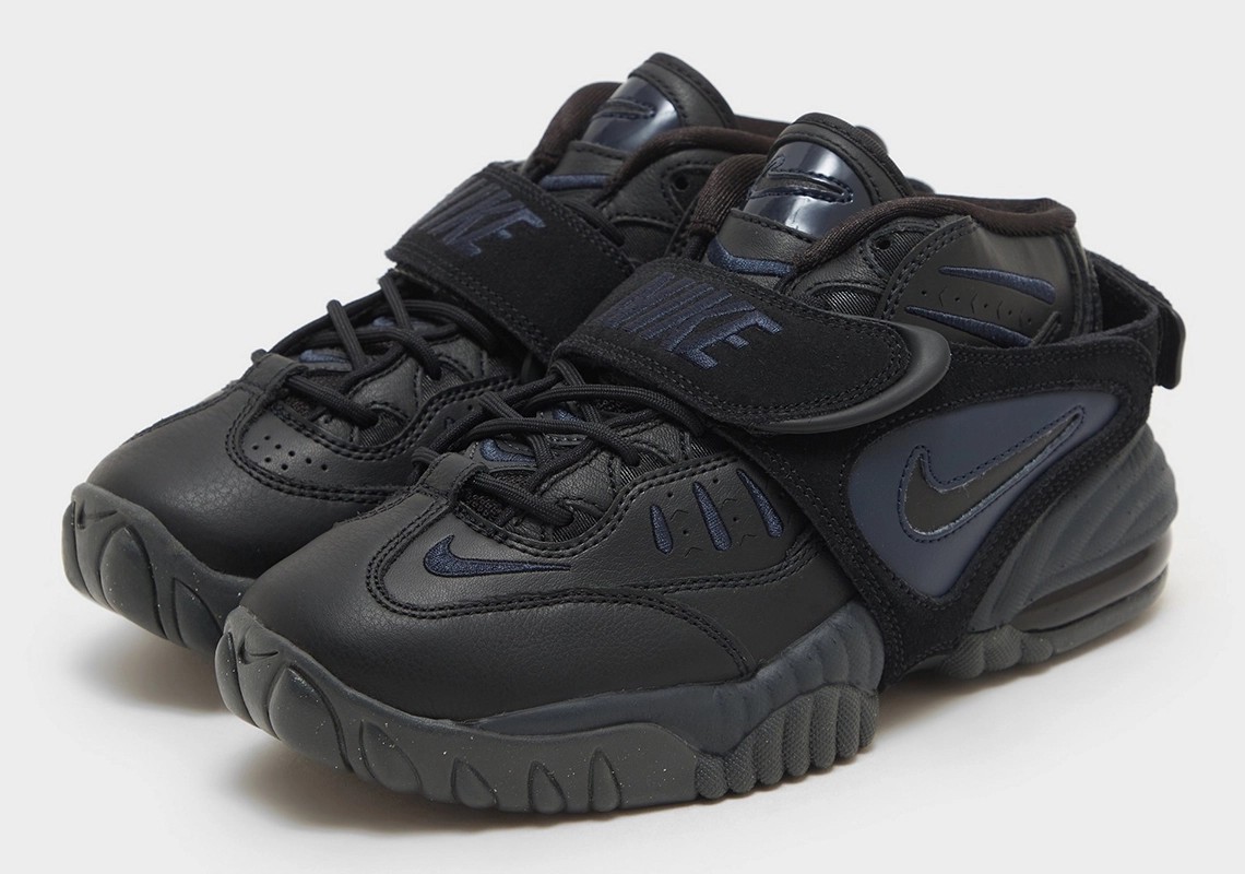 AMBUSH,抢着,联名,Nike,「,超,经典,鞋型,」,  AMBUSH 抢着联名！Nike「超经典鞋型」新配色！
