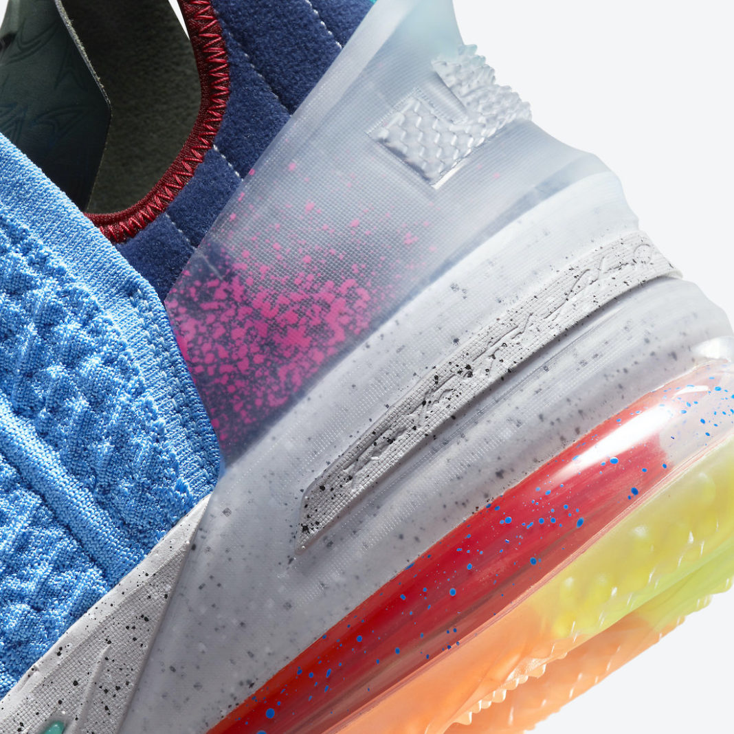 Nike,Air Jordan,Dunk SB,LeBron  没想到 Nike What The 市价真离谱啊！「最贵那双」都能换辆奔驰了！