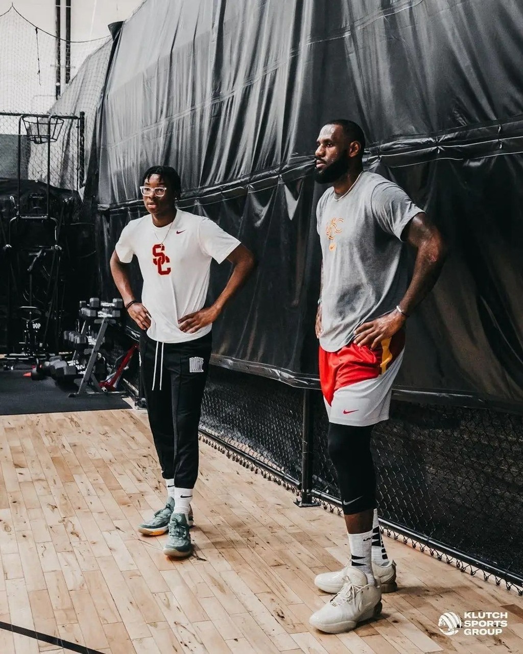 Nike,LeBron 21  LeBron 21 发售信息泄露！还有詹姆斯亲晒的「新配色」！
