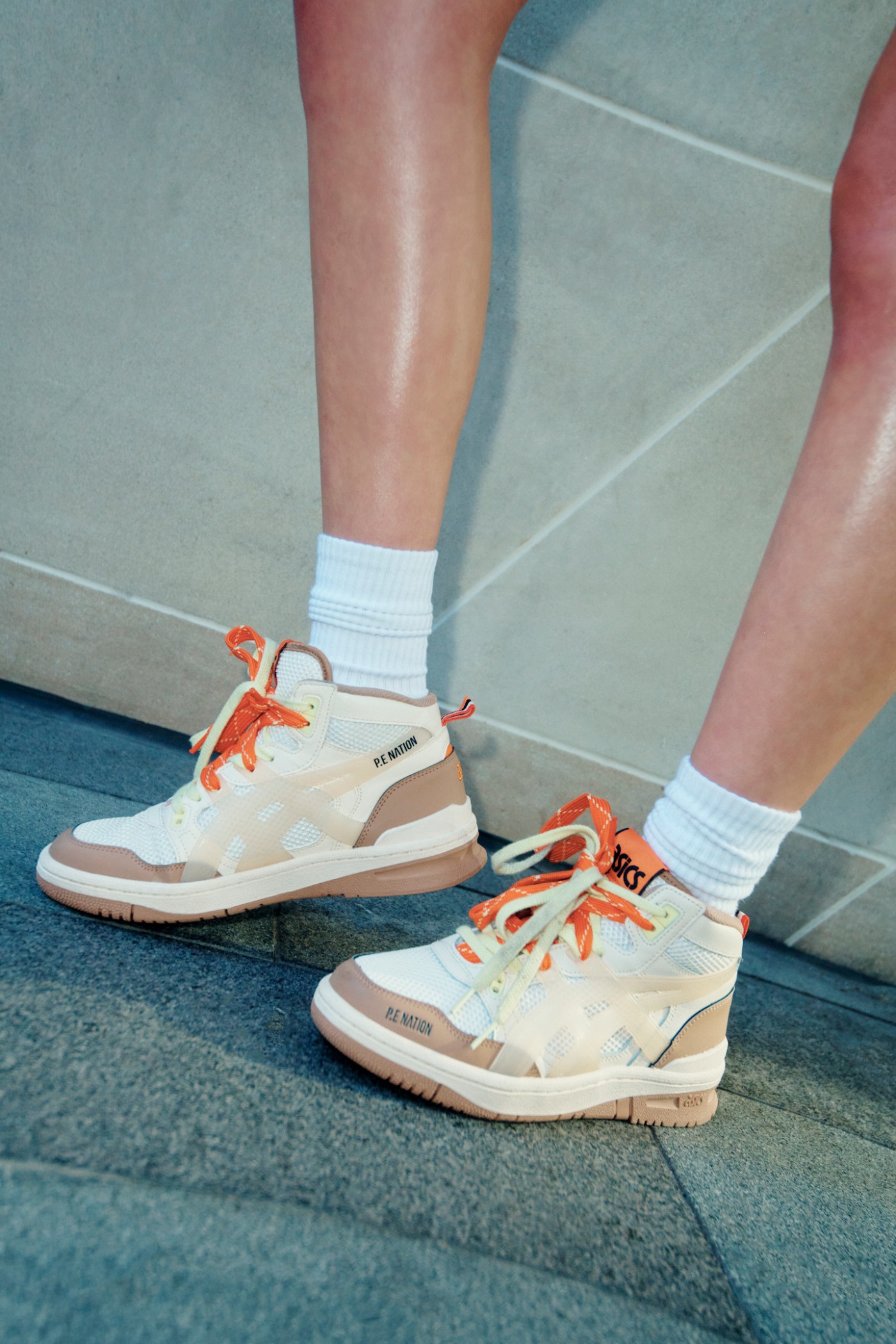 P.E Nation,ASICS  ASICS 新联名曝光！还有小姐姐上脚！