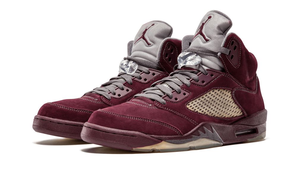 Air Jordan 5,Burgundy,DZ4131-6  上脚图泄露！「酒红」AJ5 发售越来越近了！