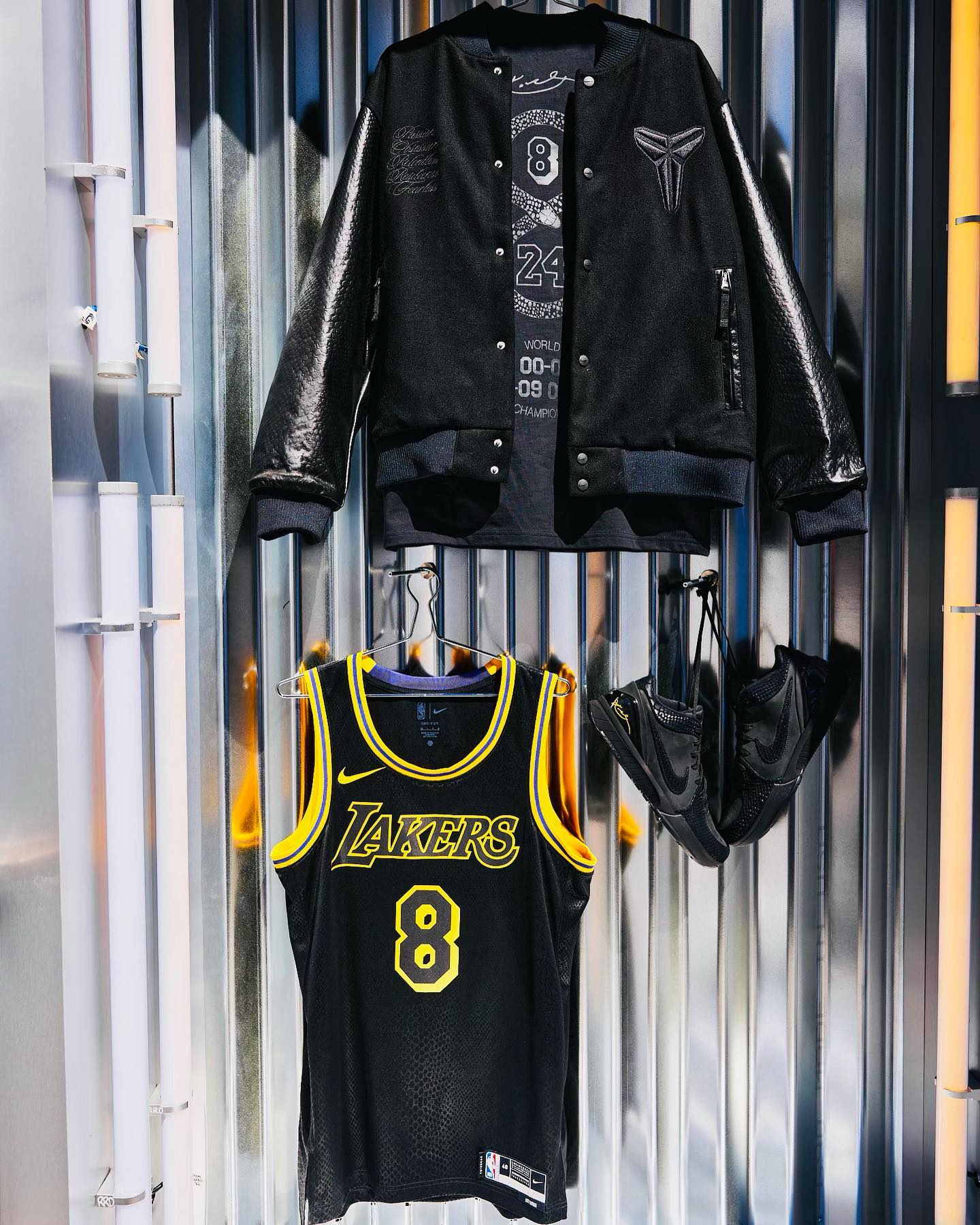Nike,Kobe 6 Protro,Reverse Gri  瓦妮莎宣布：两双 Kobe 战靴即将登场！