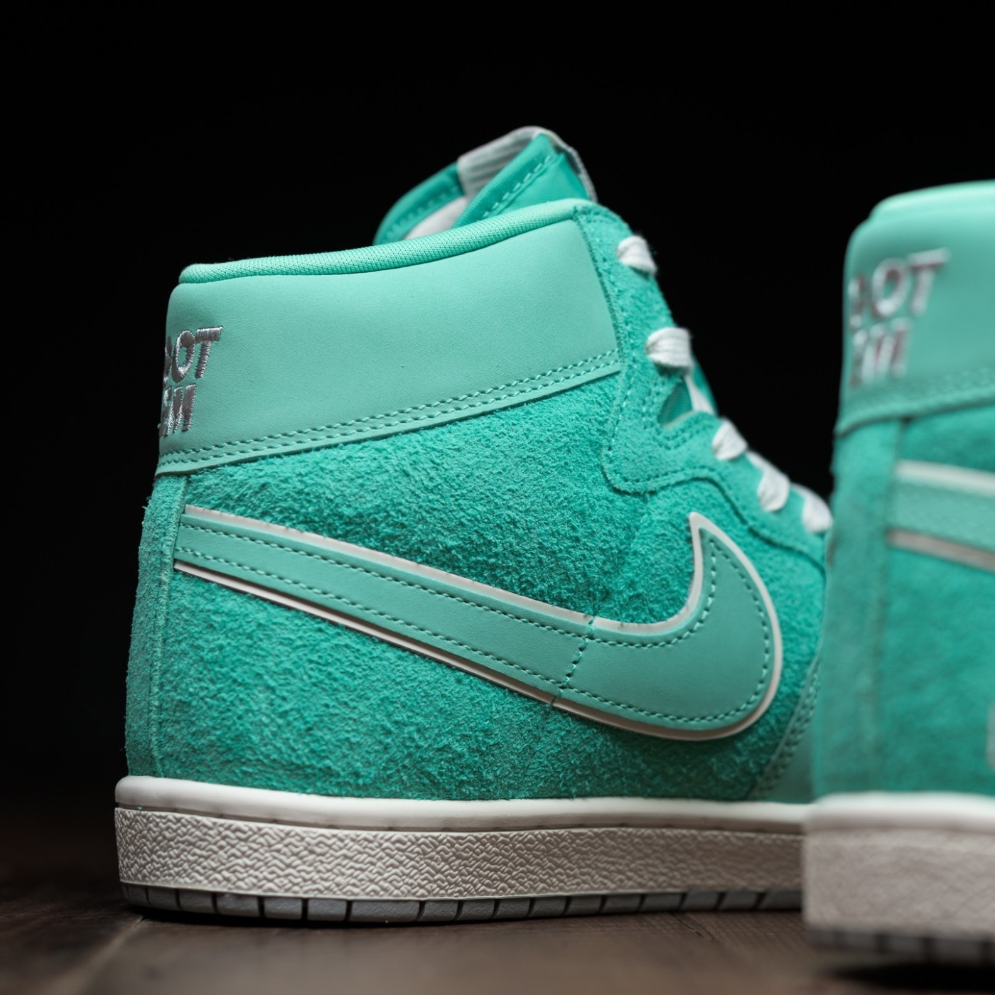 Corporate,Jordan,Air Ship,FJ23  现已悄悄登场！「蒂芙尼」AJ 最新美图曝光！