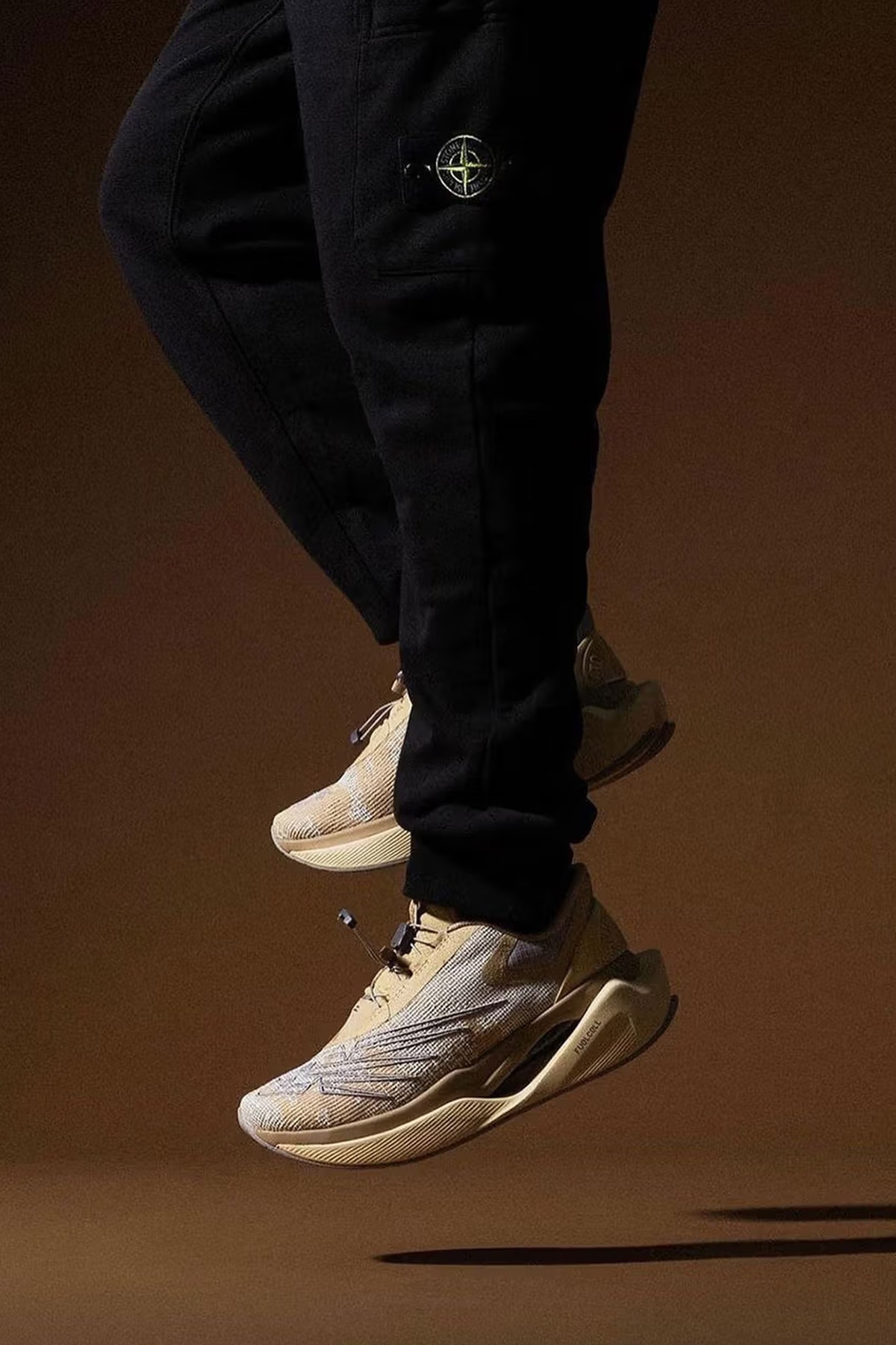 Nike,Yeezy,Palace,Crocs,Union,  上个月发售的新鞋都什么价了！好几双市价翻倍！最贵的居然是这双...