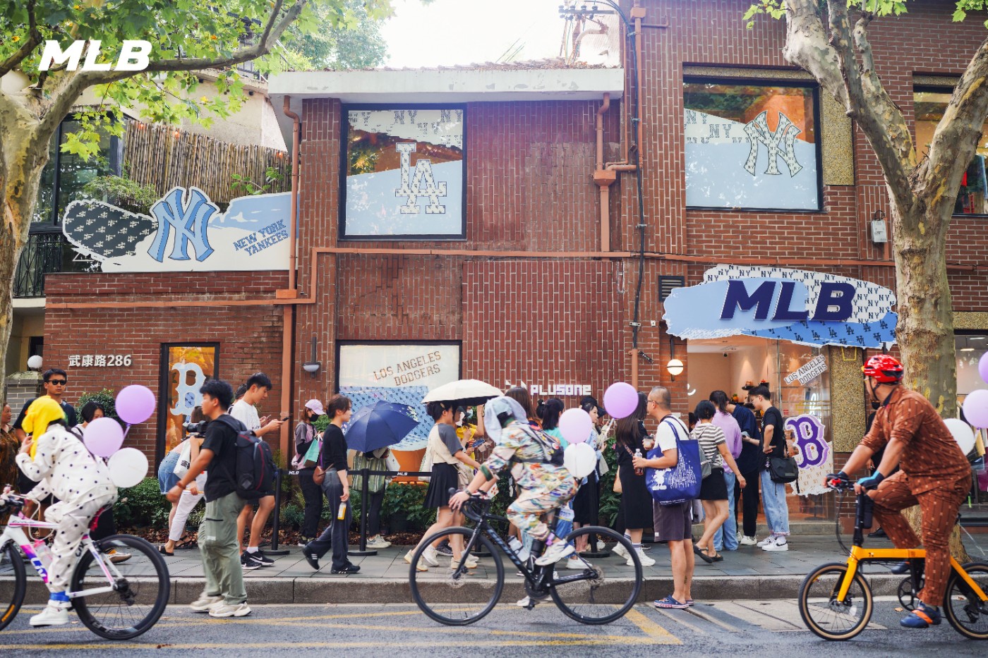 MLB  MLB 老花系列曝光！还有限时咖啡馆！