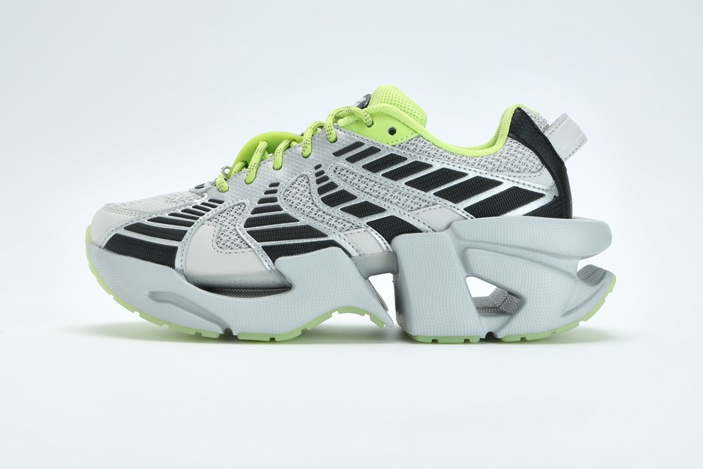 FILA,SPACE  高颜值小白鞋 +1！FILA「联名太空鞋」新配色登场！