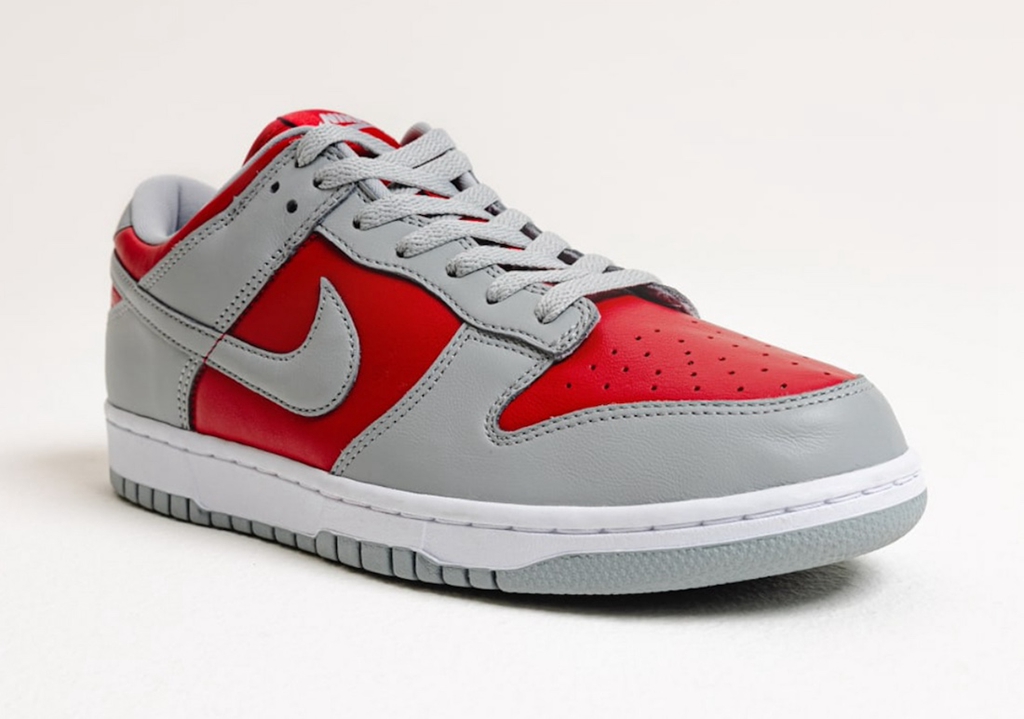 Nike,Dunk Low,Ultraman,FQ6965-  时隔 25 年回归！「奥特曼 Dunk」实物终于曝光！