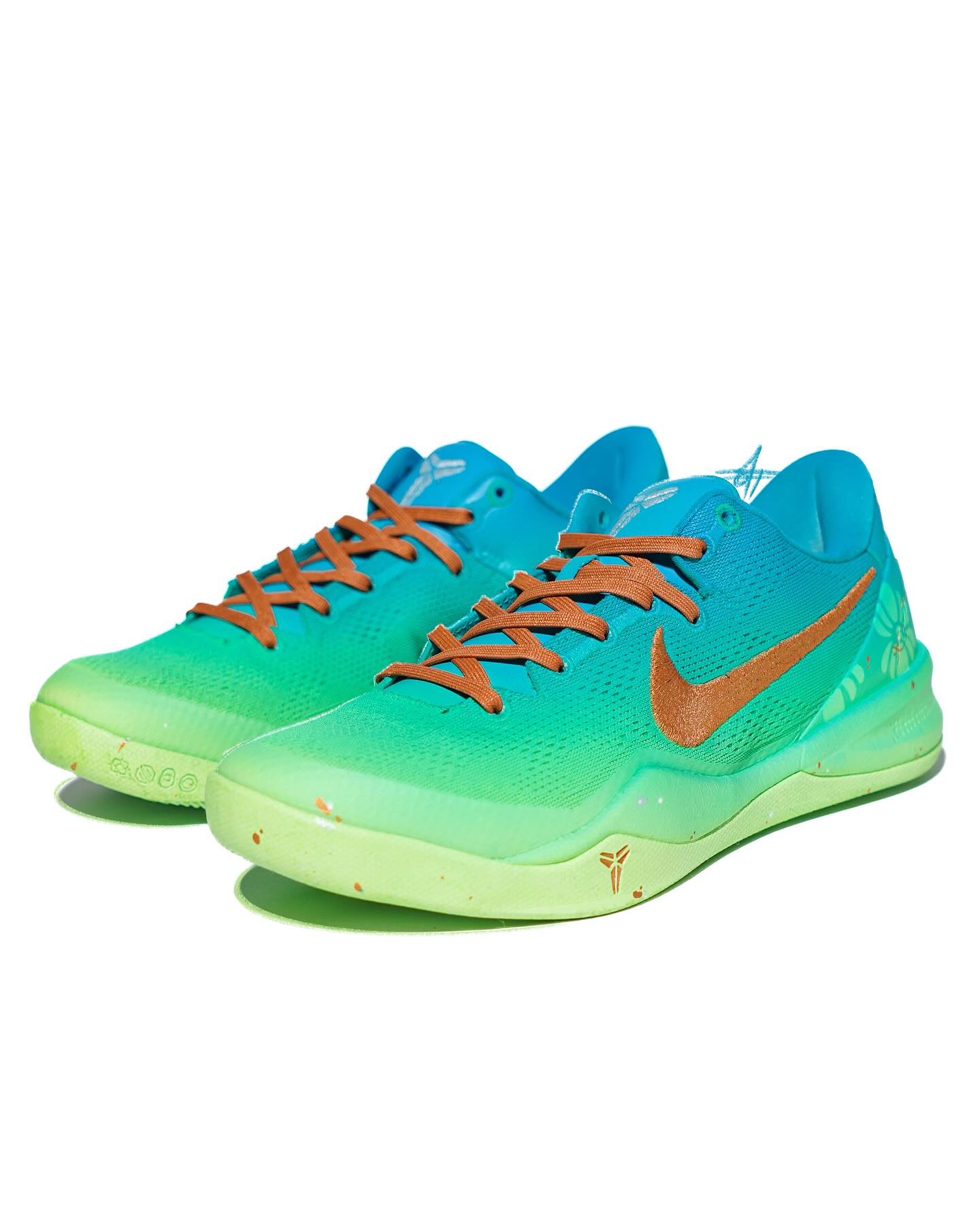 Nike Kobe 8 Protro  颜值又破新高！这双 Kobe 8 你打几分？