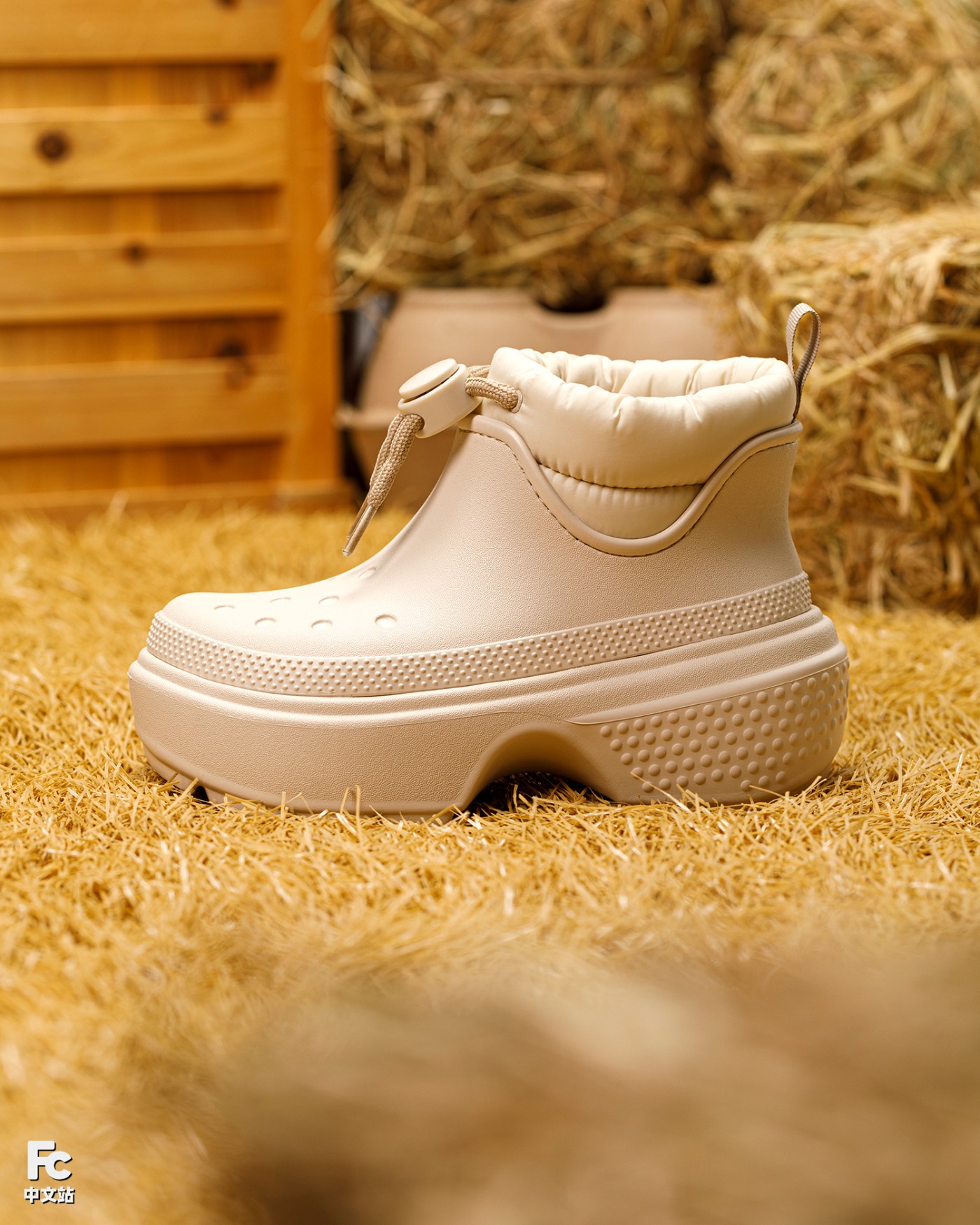 Crocs  一口气四双！Crocs 冬季系列开箱来了！