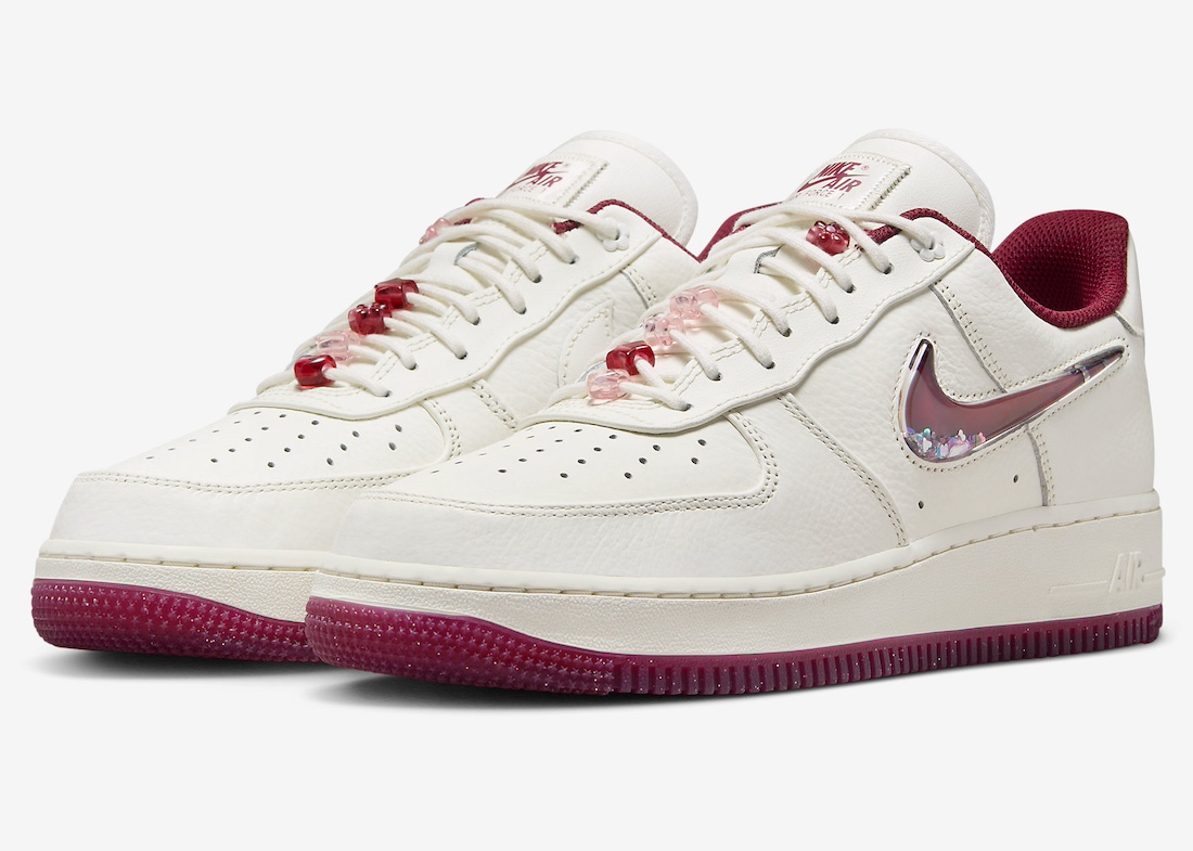 Nike,Air Force 1 Low,Layers of   情人节 AF1 还有隐藏配色！官图曝光！