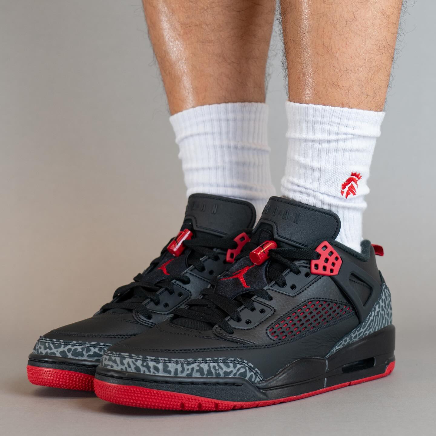 FQ1759-006,Jordan Spizike Low,  「黑红」Jordan Spizike 上脚图曝光！你打几分？