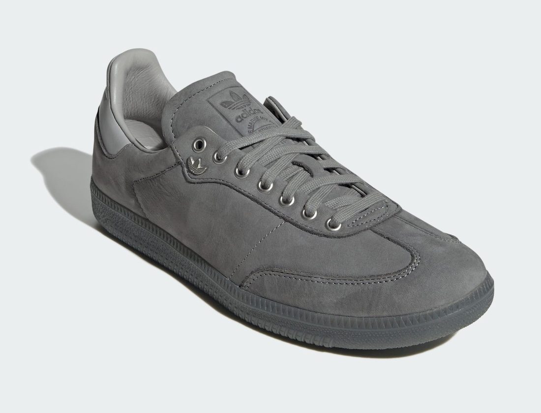 IG1372,Samba,adidas,三叶草  三叶草 Samba 鞋型出「奢华」升级版本了！