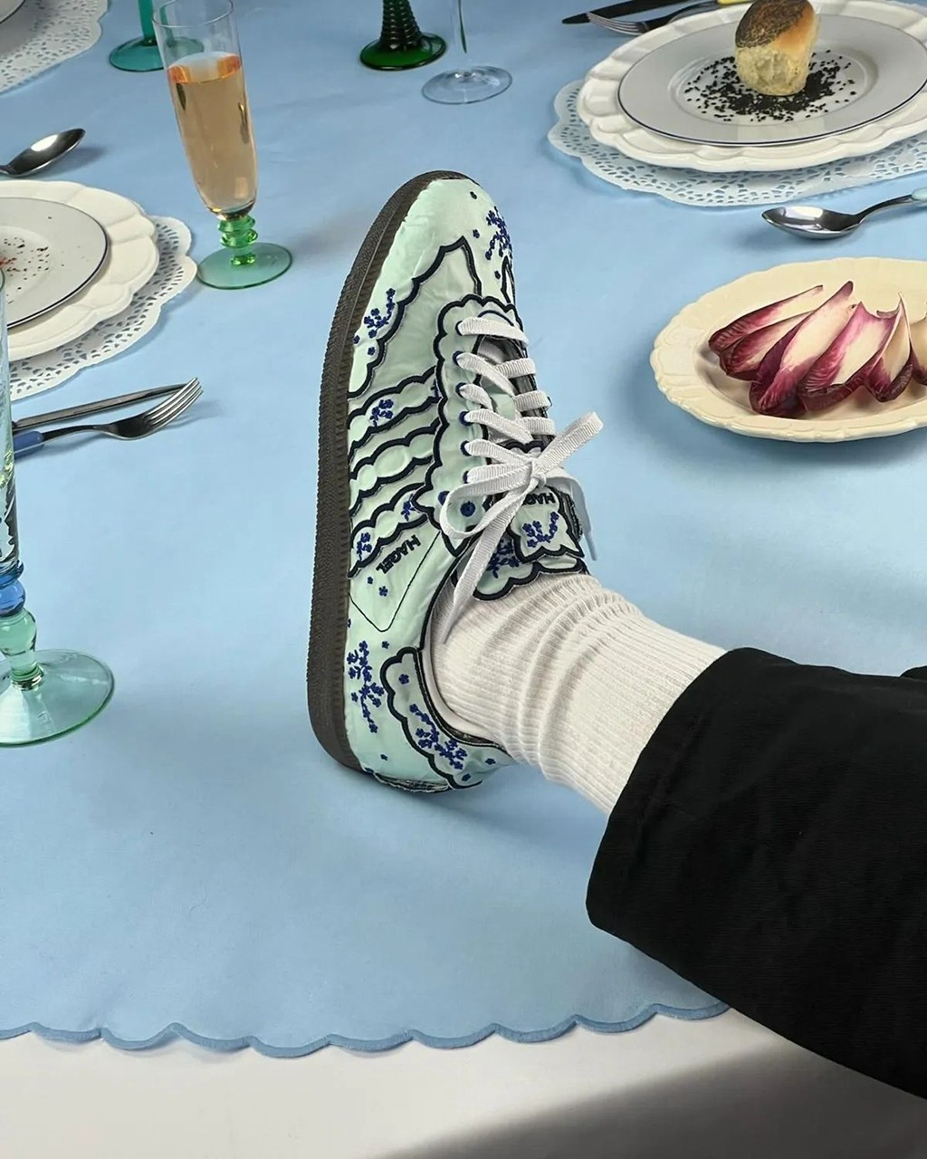 adidas Originals,Samba  手工打造！这几双 Samba 规格有点高！