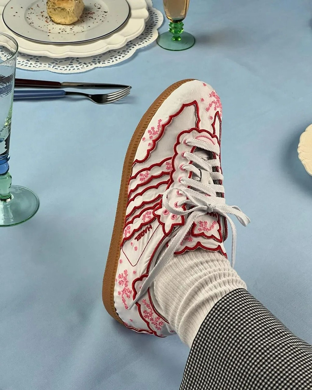 adidas Originals,Samba  手工打造！这几双 Samba 规格有点高！