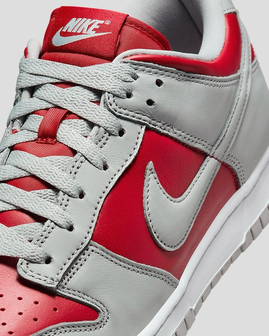 奥特曼,Dunk Low,Nike  爷青回！超稀有「奥特曼」Dunk 近期登场！
