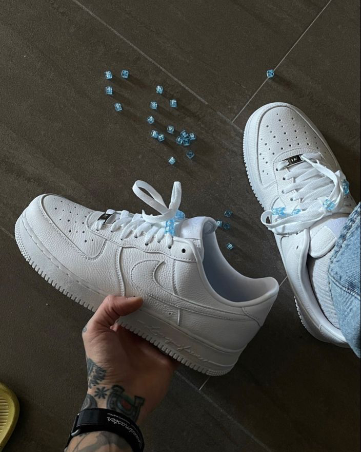 Nike,adidas,藤原浩,sacai,Kaws  目前 10 双「最值得抄底」的联名球鞋！同事看完又要忍不住了！