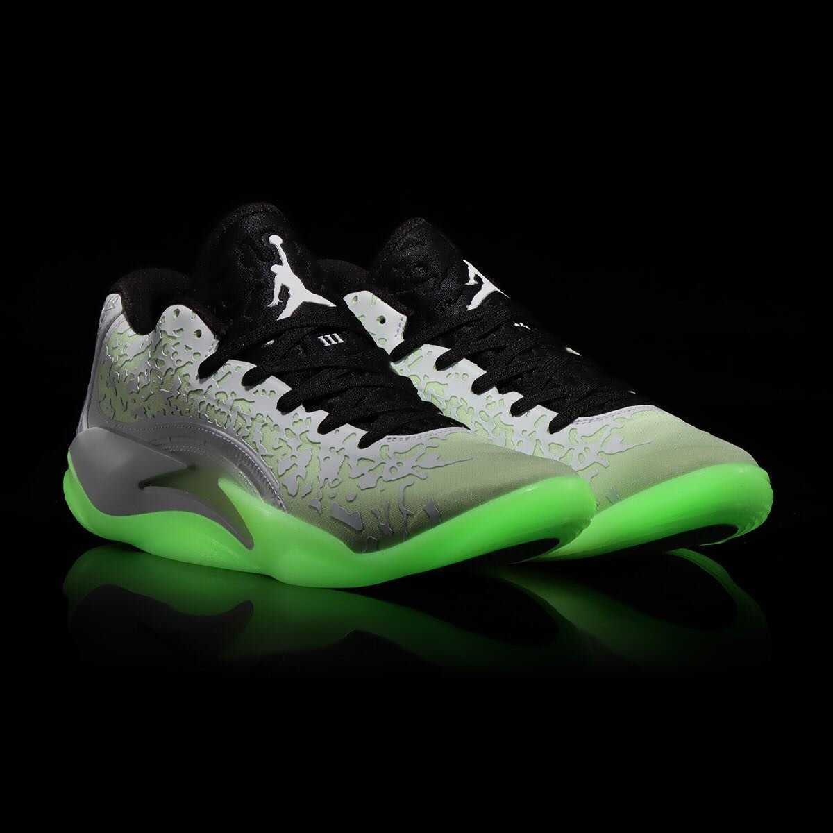 Jordan Zion 3,DR0676-110  小清新配色！全新 Jordan Zion 3 实物曝光！