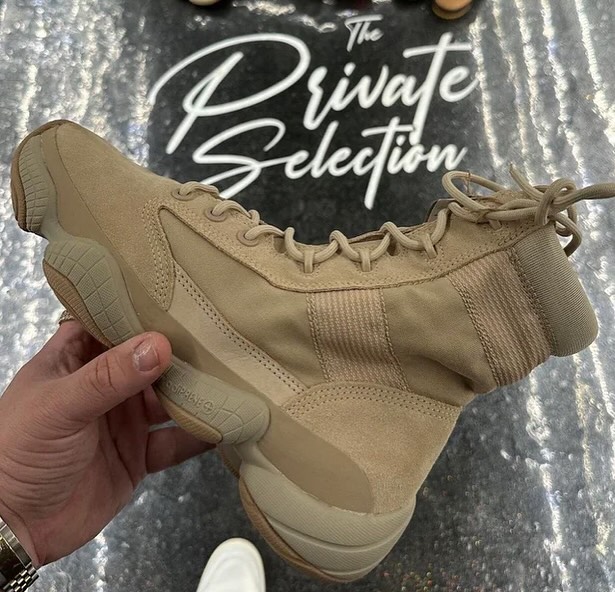 adidas,Yeezy,500 Hi  今年第一双 Yeezy 实物曝光！这味儿对了！