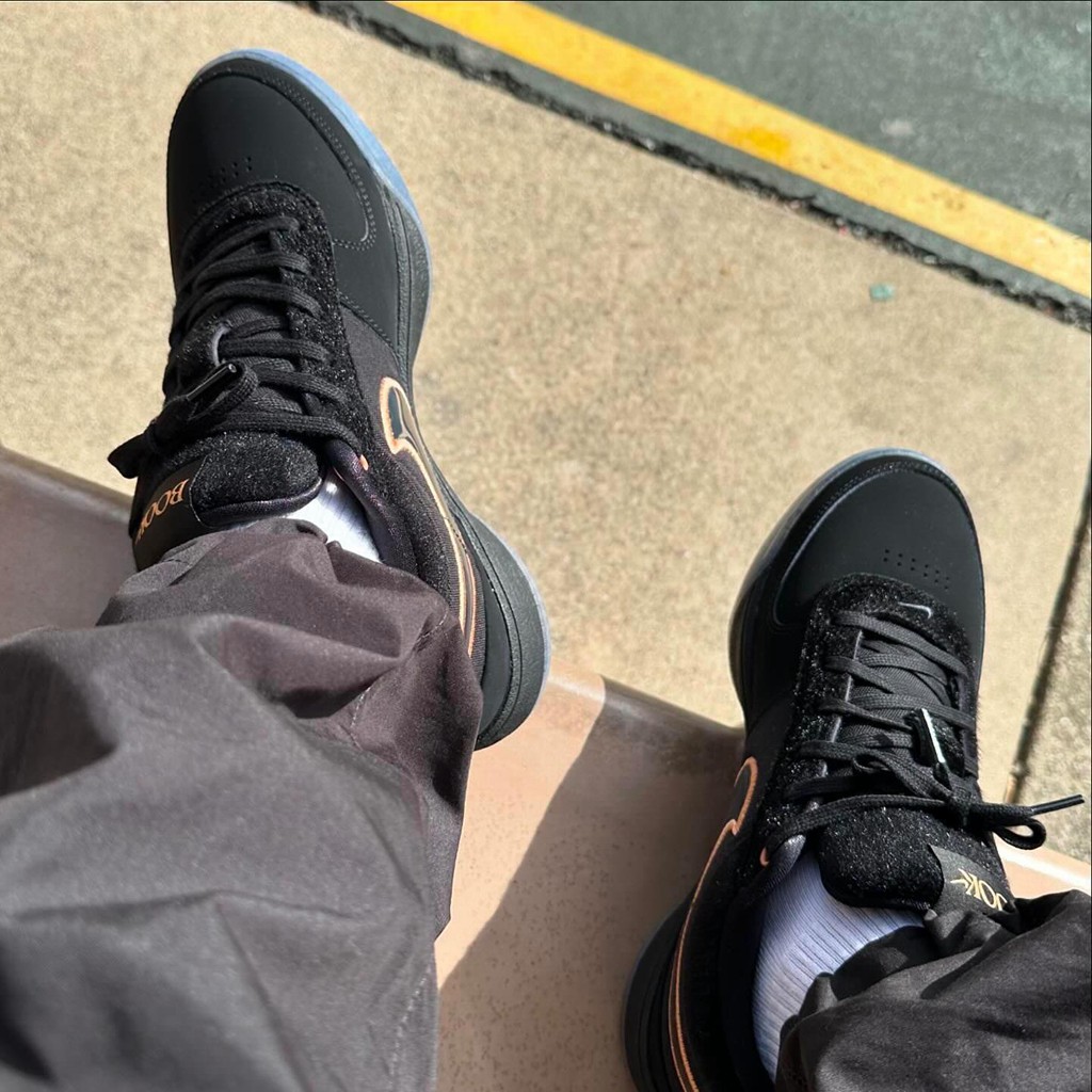Nike,Book 1,Haven,FJ4249-001  黑金 Book 1 实物上脚！颜值真不错！