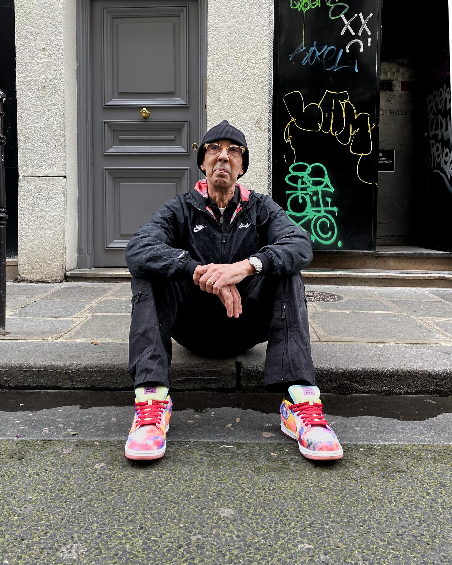 SB Dunk Low,Nike,Futura Labora  涂鸦大师上脚 Nike 联名！亲友限定果然帅啊！