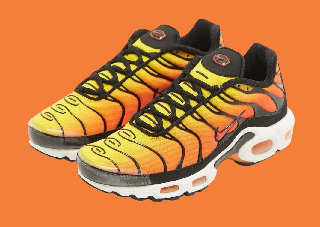 Nike,Air Max Plus,Sunset,HF055  时隔多年回归！这双 Air Max 有点美！