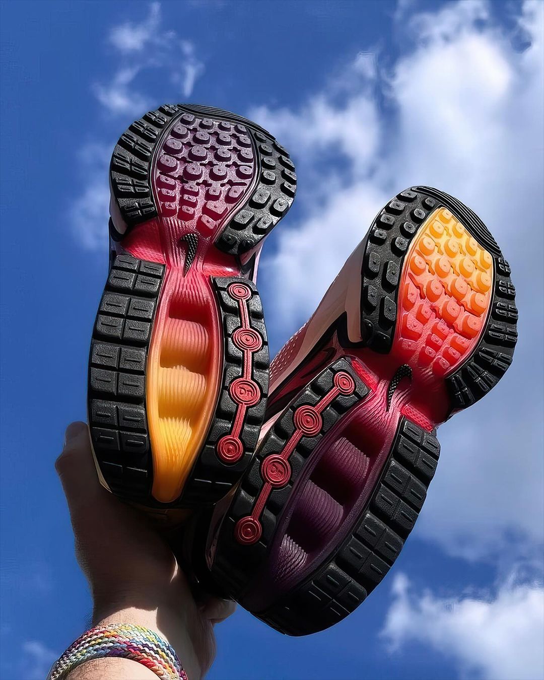 lorenz.og,Air Max DN,Nike  这双 Nike 有点美啊！果然是他的作品！