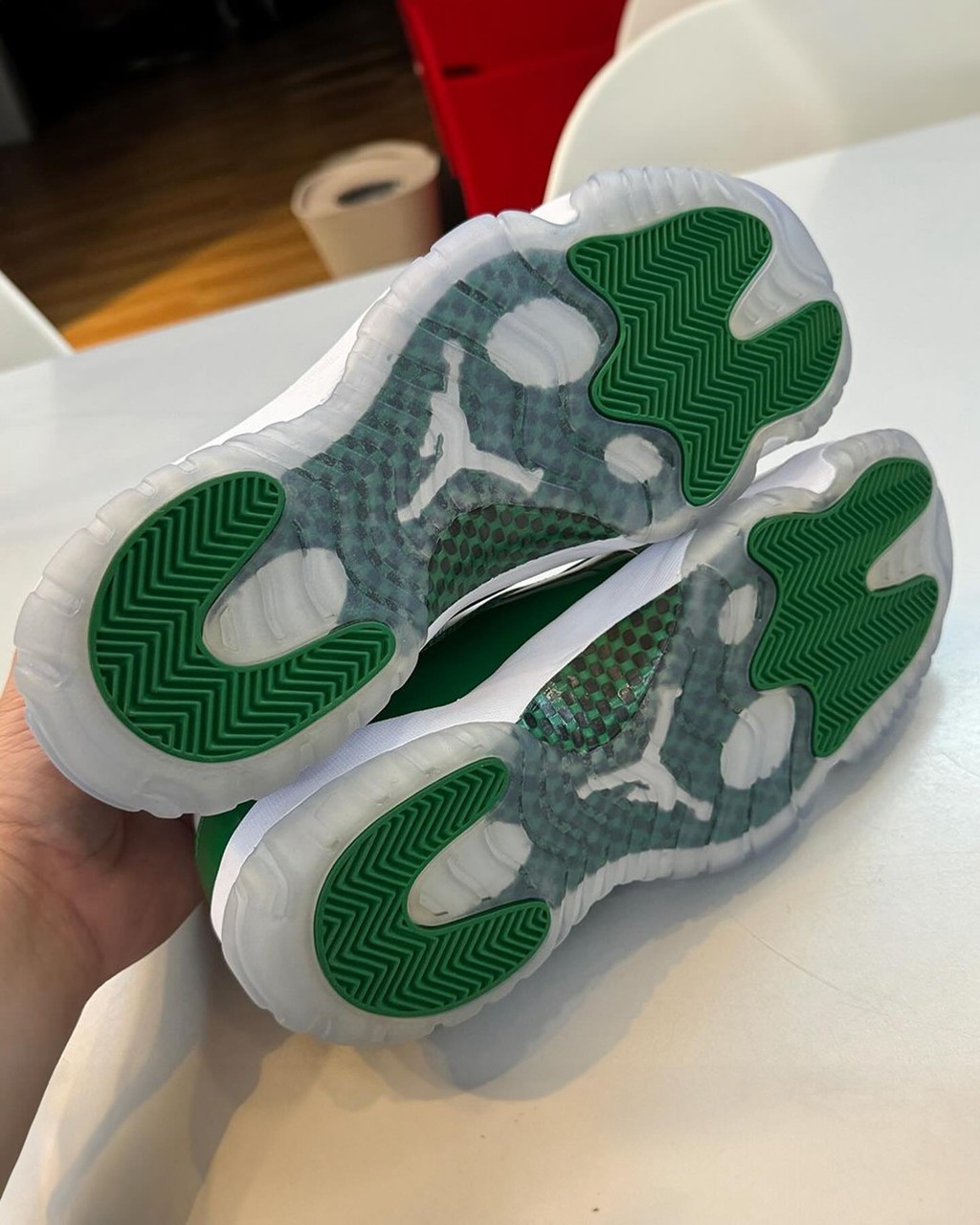 Air Jordan 11,PE,NCAA  超稀有 AJ11 突然现身！网友：这双乔丹有吗？