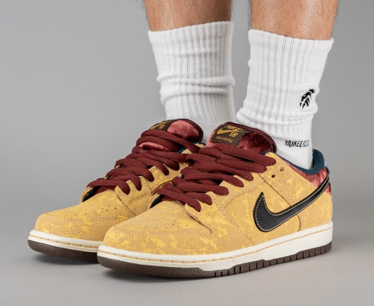 Nike,SB Dunk Low,City of Cinem  高规格「剧院」SB Dunk 上脚来了！这质感真绝！