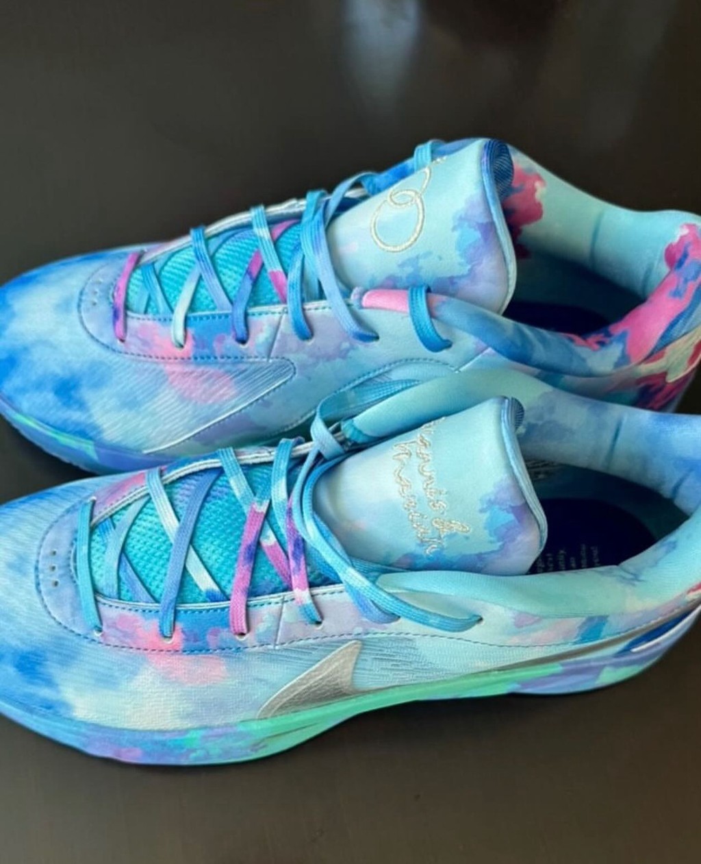 Freak 6,Nike  提前预订「最美配色」！这双 Freak 6 你打几分？