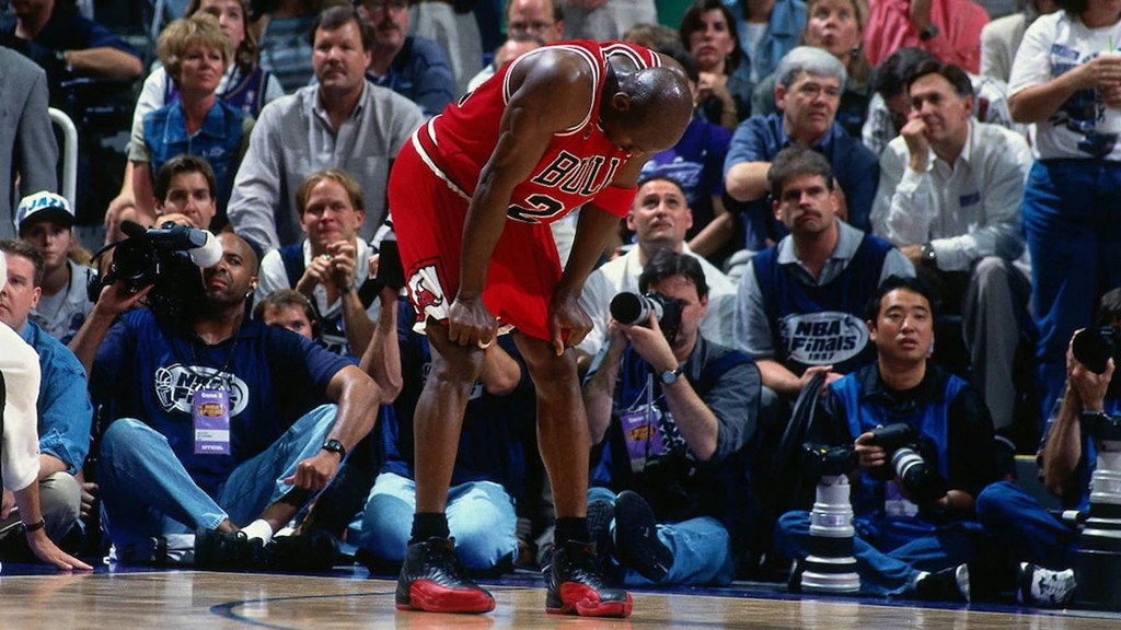 CT8013-060,Flu Game,Air Jordan   复刻呼声极高！病倒 AJ12 最新实物来了！