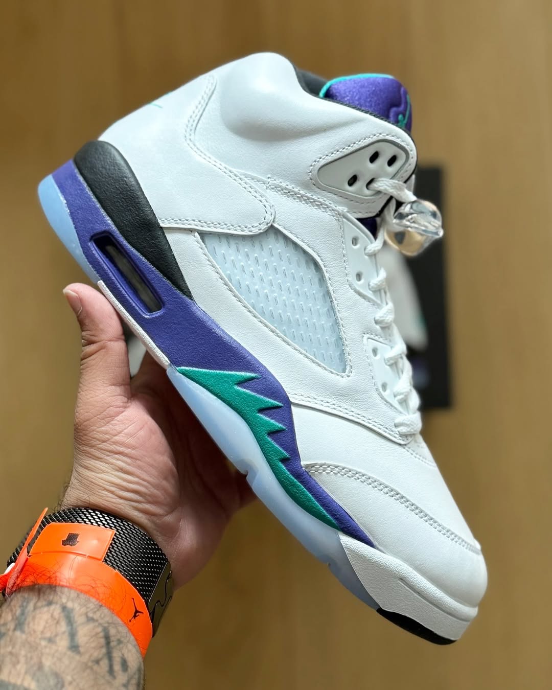 AJ,Air Jordan 5 OG,Grape,HQ797  登场倒计时！白葡萄 AJ5 最新实物！